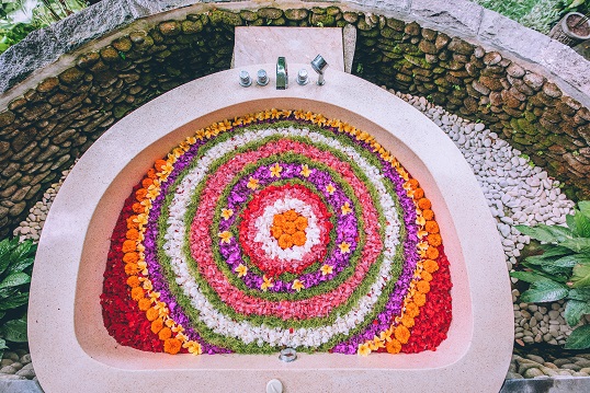 FLOATING FLOWER BATH - CIRCLE DESIGN (CANDRA) 30 minutes