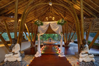 ROMANTIC DINNER 100 CANDLES