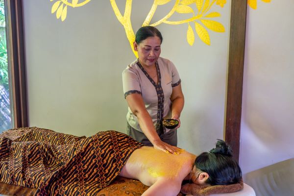 60 minutes Abhyangan Massage