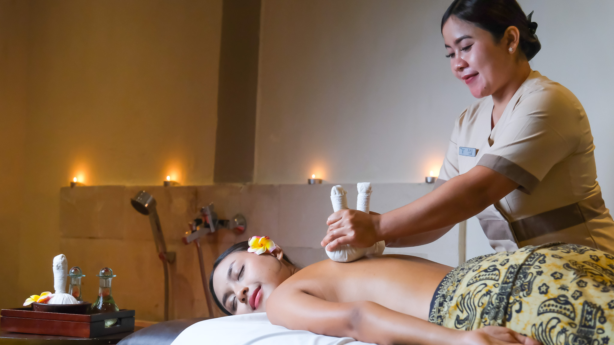 Traditional Compress Ball Massage 75'