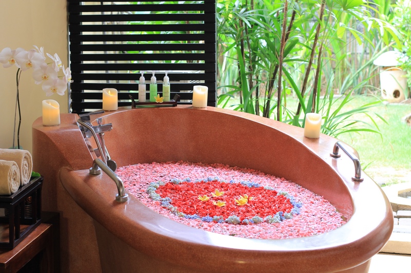 Body Treatment - Flower Bath (30 Minutes)