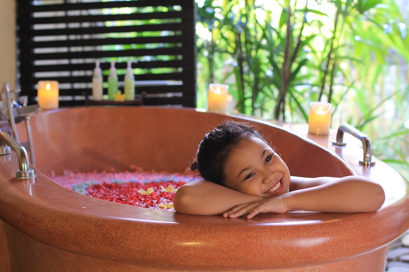 Body Treatment - Flower Bath Couple (30 Minutes)