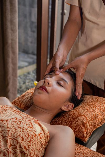 Head & Shoulder Massage 45'