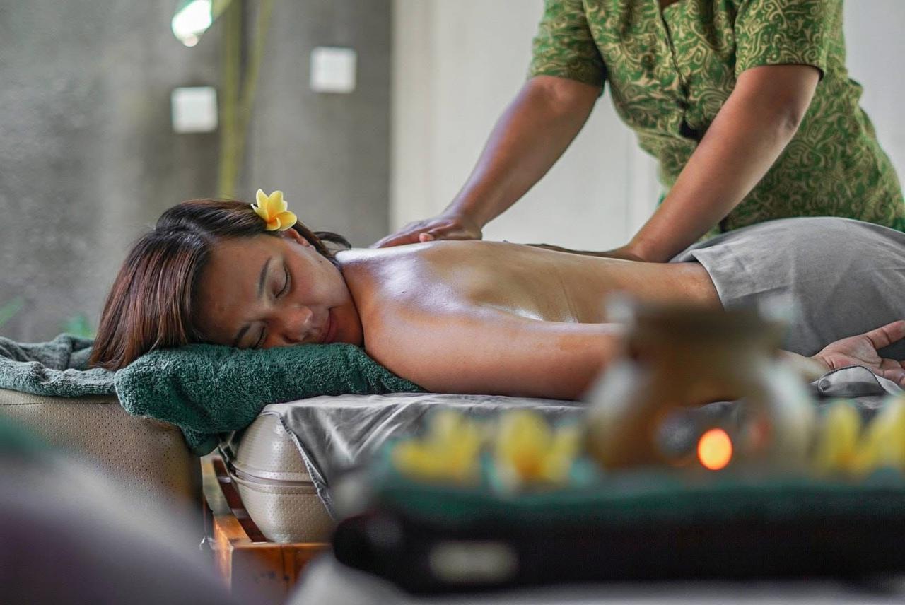 Mango Luxury Therapy Package