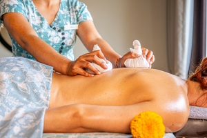 Herbal Ball Massage