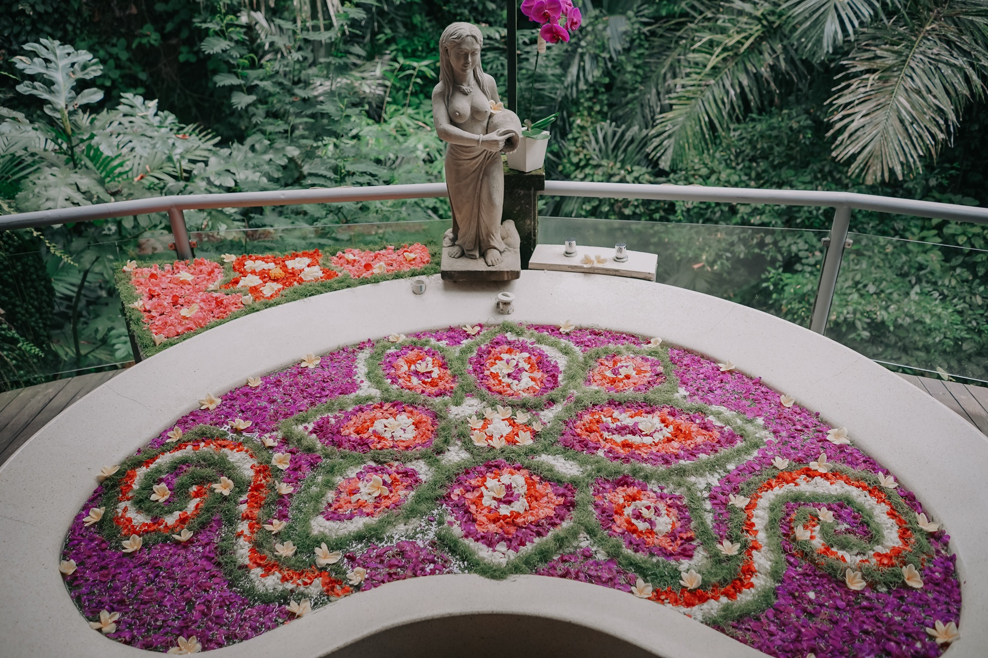 Luxury Radha Flower Bath 90 minutes