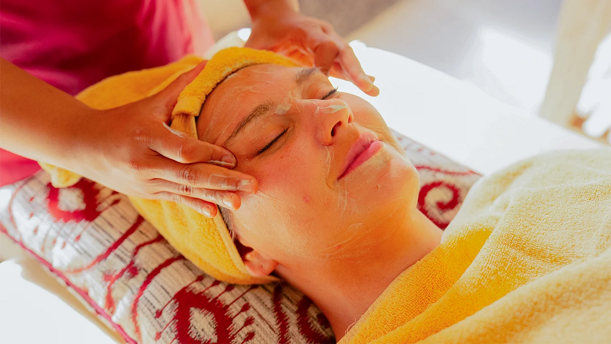 Sundariya Vardhani - Ayurvedic Facial Therapy (60 Min.)