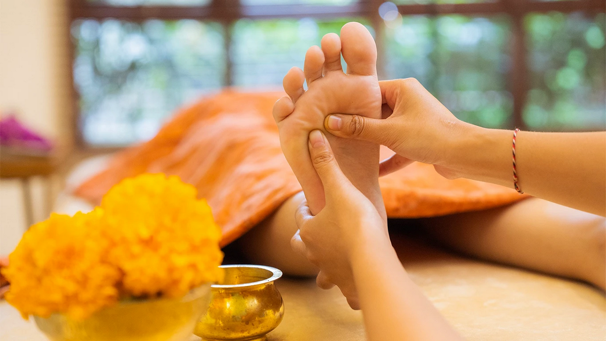 Reflexology (60 Min.)