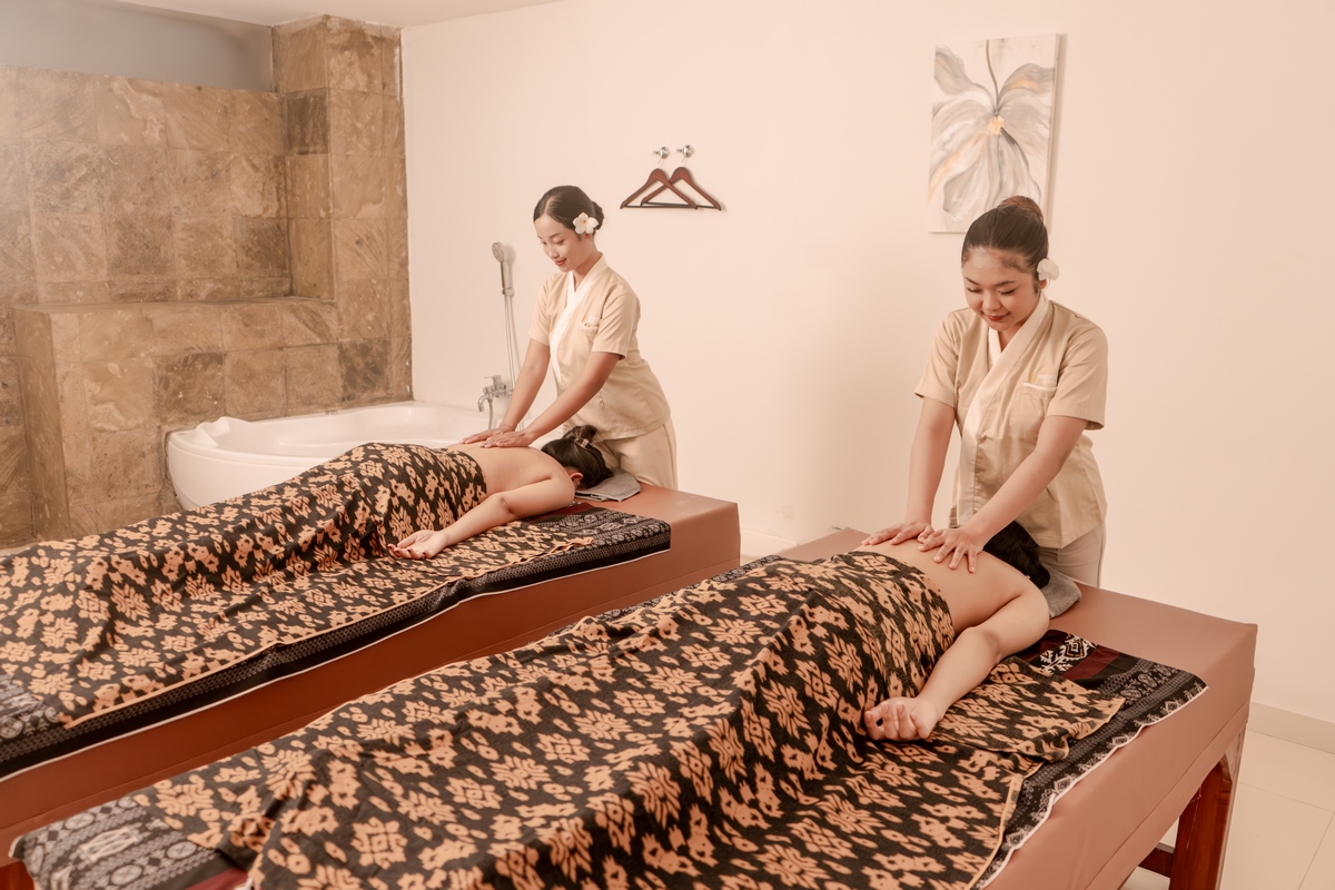 Aromatic Massage 90 Minutes