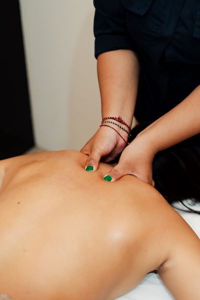 Back & Head Massage - 60 minutes