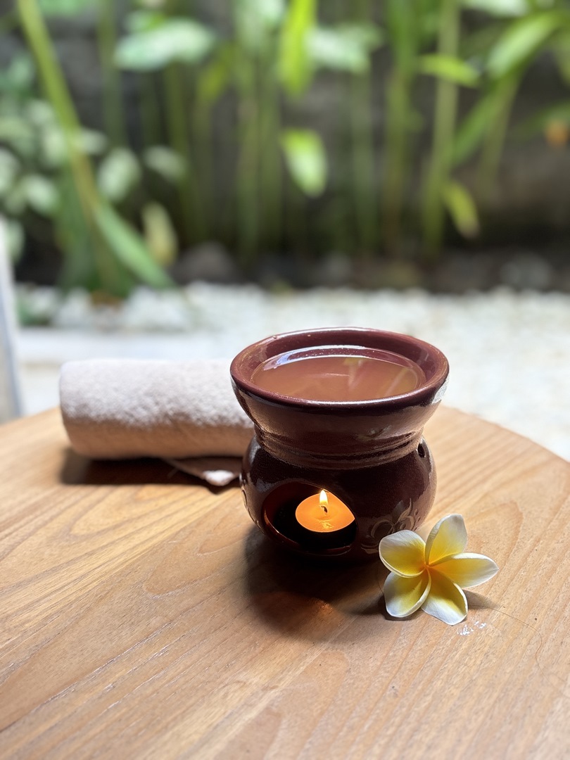 Lotus Signature - 60 minutes