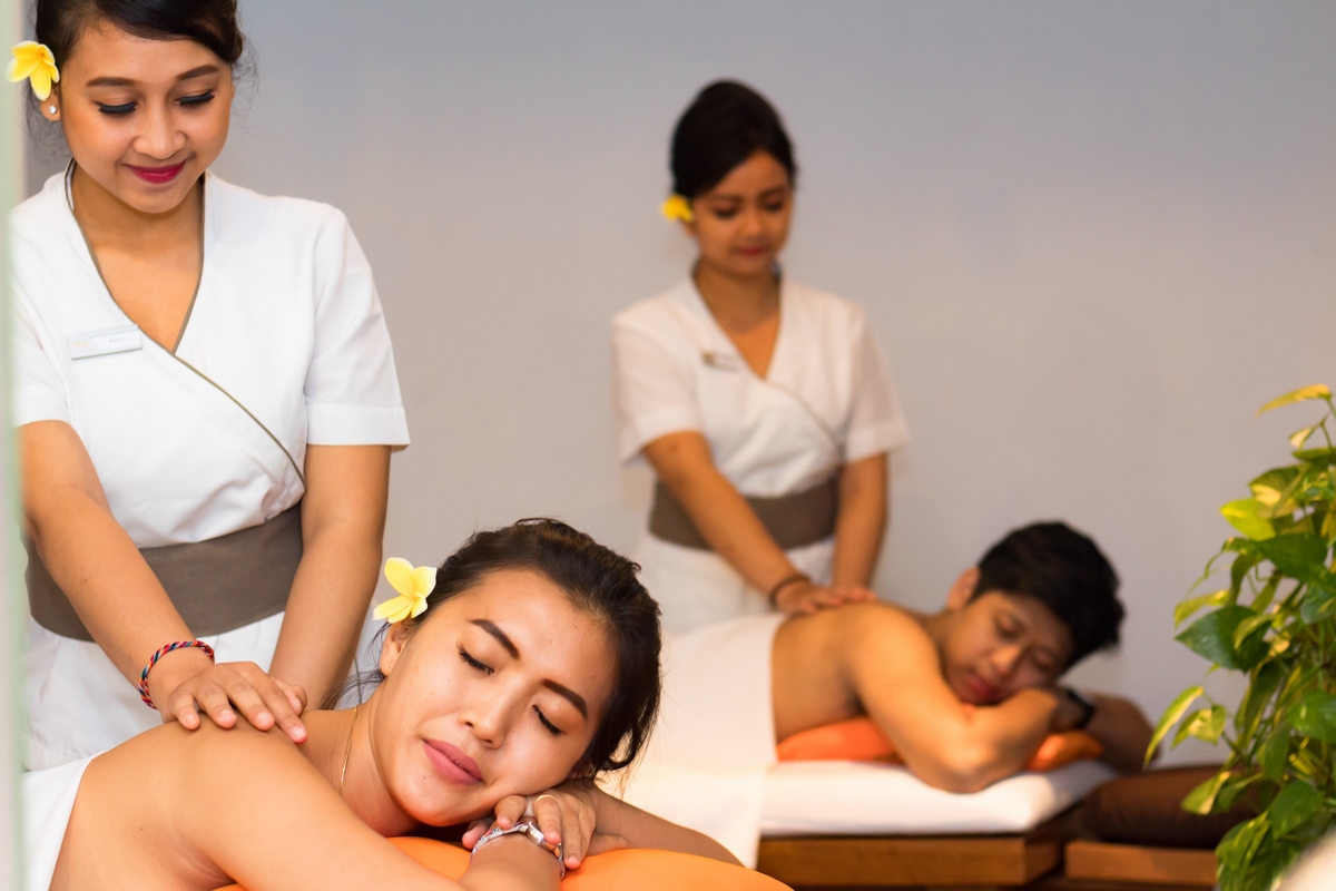 HIS & HER’S COUPLE (180 MIN)