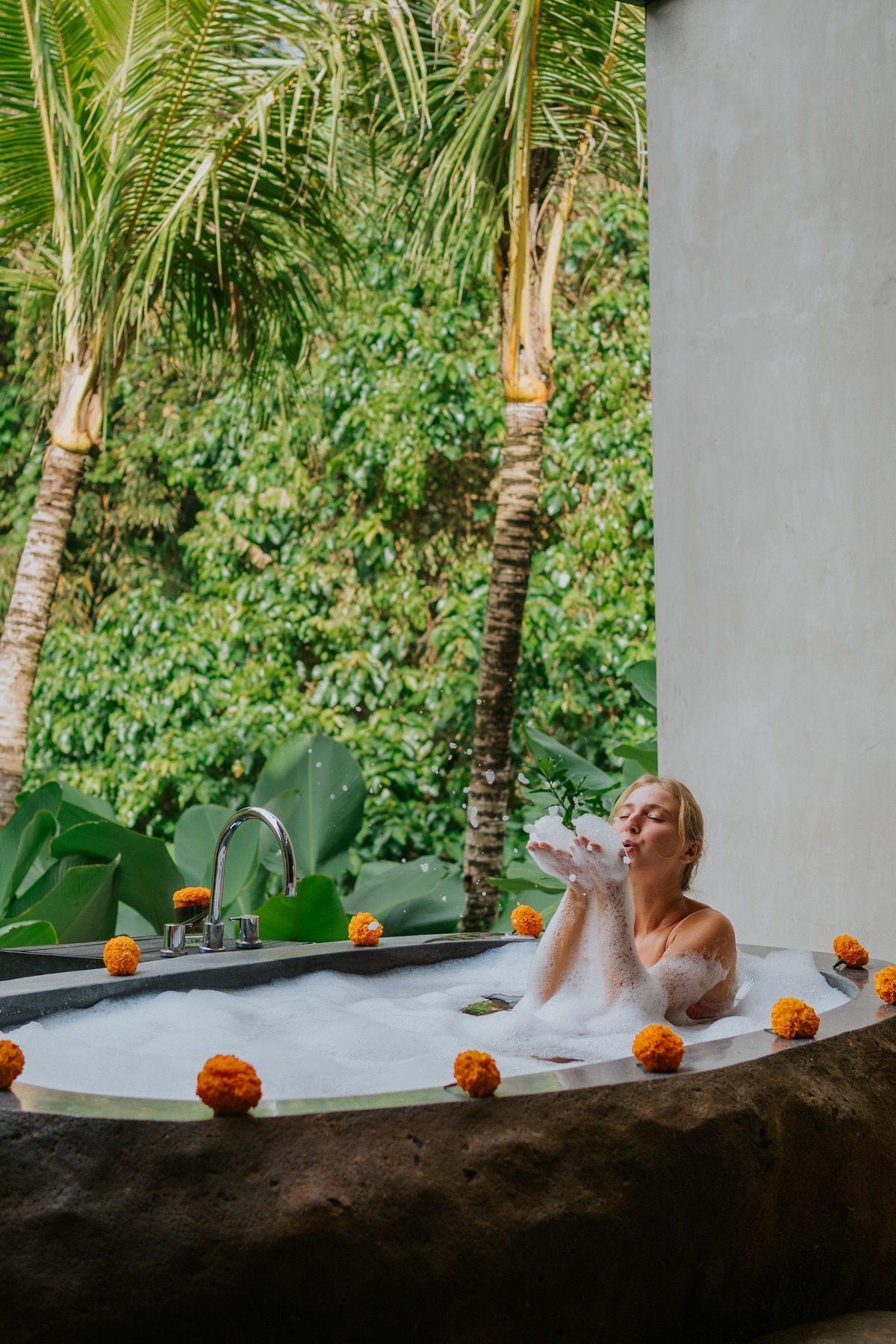 Bubble Bath (45 Minutes)