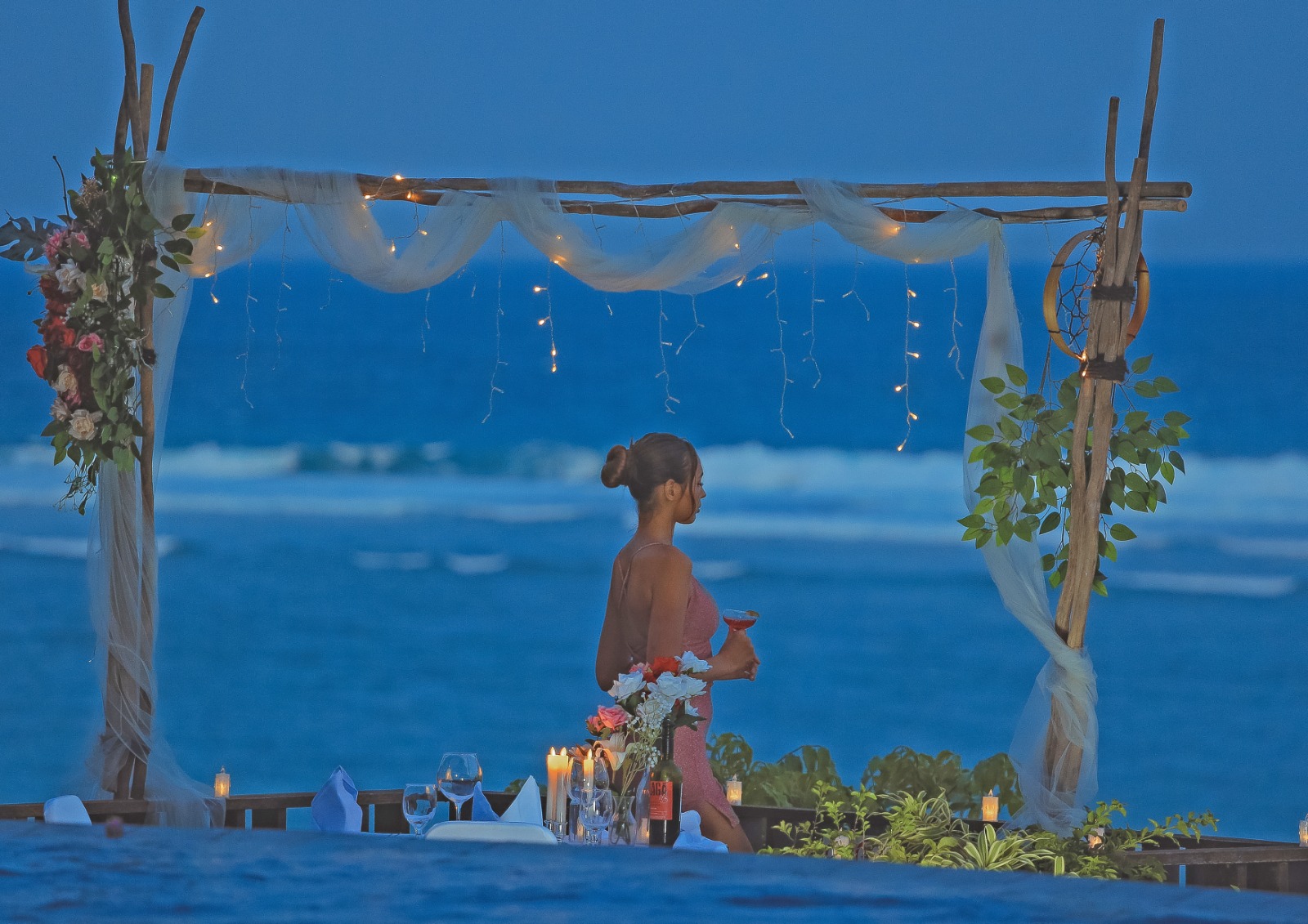 ROMANTIC CANDLELIGHT DINNER